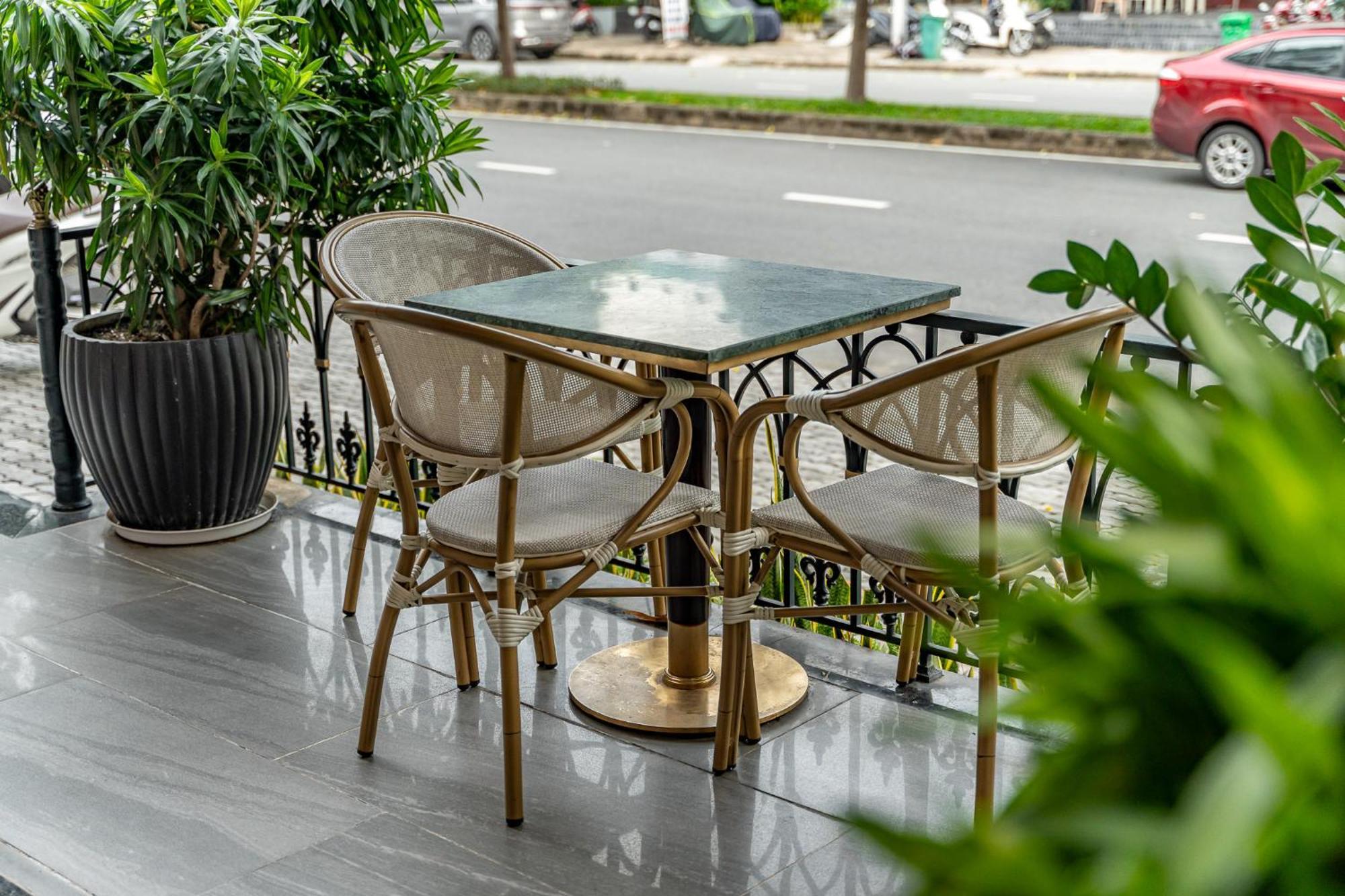 Golden Tree Hotel & Apartment ホーチミン市 エクステリア 写真